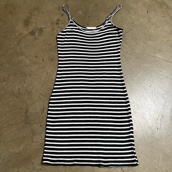 Black and white Striped dress - Picture 1 of 3